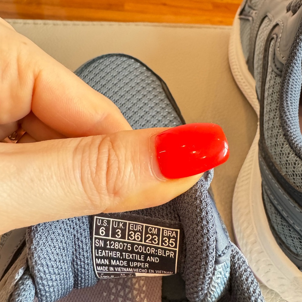 Womens Skechers Go Run Advantage Athletic Grey size 6 - Picture 4 of 5